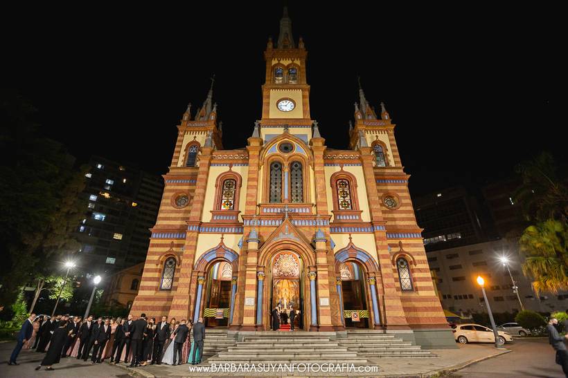 Raíssa e Jefferson - Igreja São José e Caravaggio