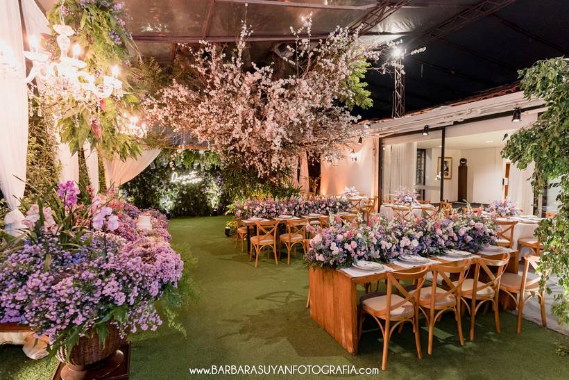 Naiara e João | Casamento no Santuário Arquidiocesano N.sa S.ra de Fátima e O Conde Restaurante - Cerimônia noturna na Igreja