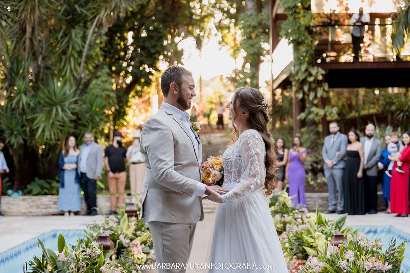 Gabriela e Samuel | Casamento no Salaberry Eventos, Pampulha, BH - Cerimônia diurna ao ar livre