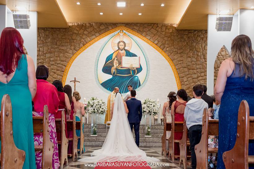 Paolla e Douglas | Casamento na Paróquia Santa Cecília, BH