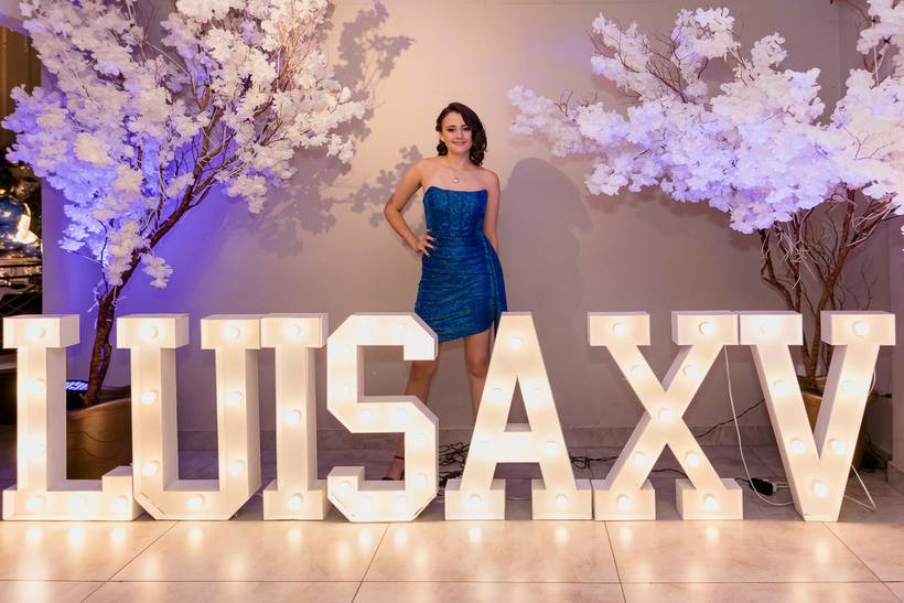 Luísa XV |  Festa de 15 anos no espaço Casbah Festas