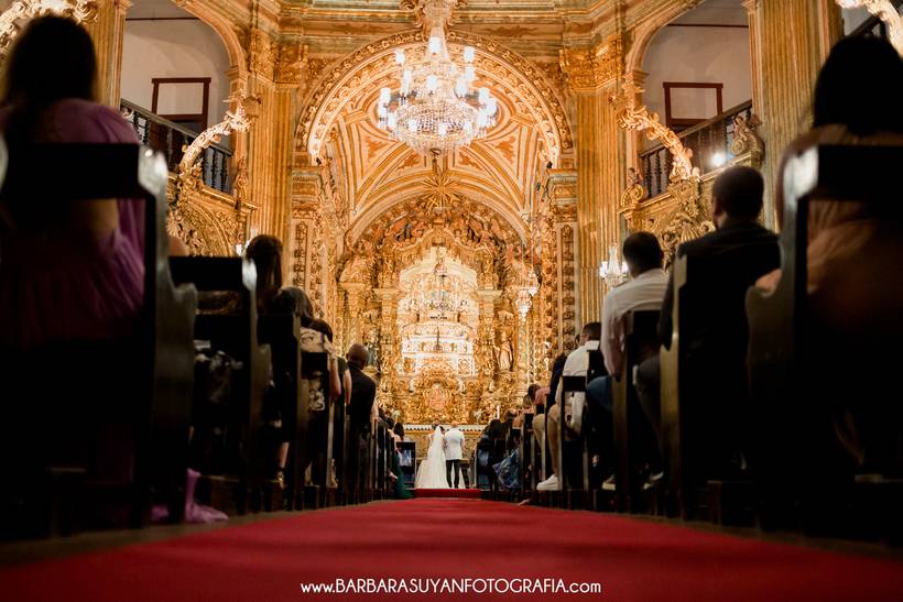 Aline e Élio - Basílica Matriz de Nossa Senhora do Pilar e Casa do Lago - Casamento em Igreja histórica de Ouro Preto e Casa do Lago em Mariana, MG