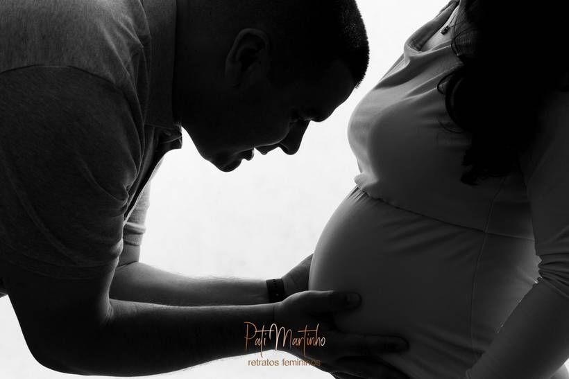 Gestante no estúdio
