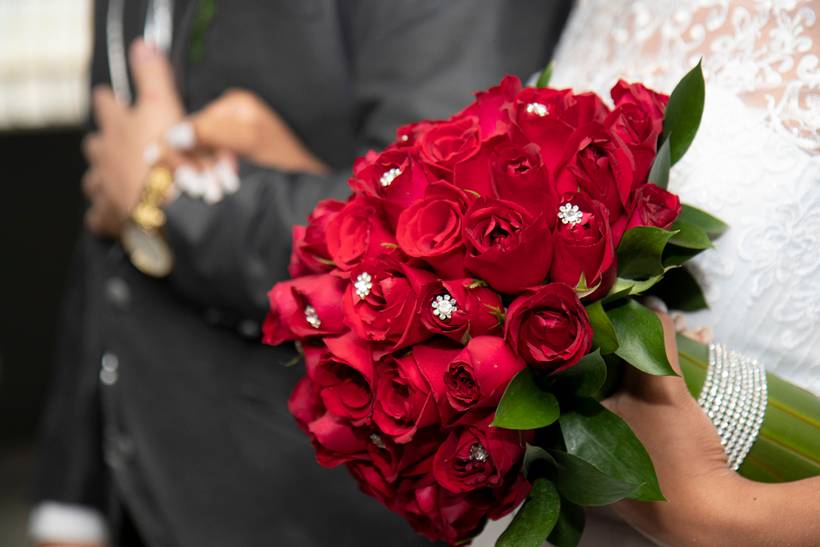 Sapatos e Buquês e Alianças