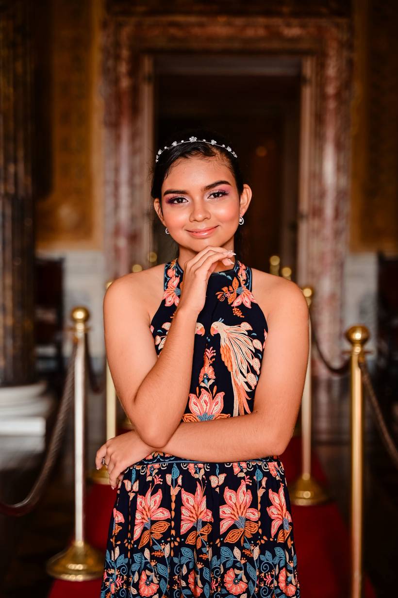 Debutante Maria Boneth