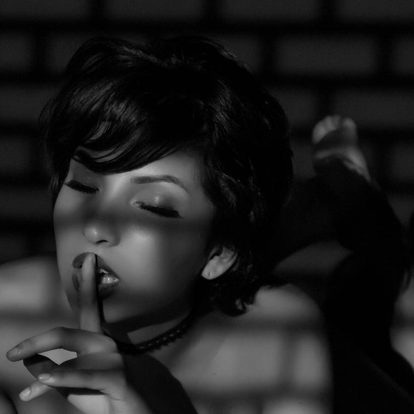 Desaconselhável para menores de 18 anos.