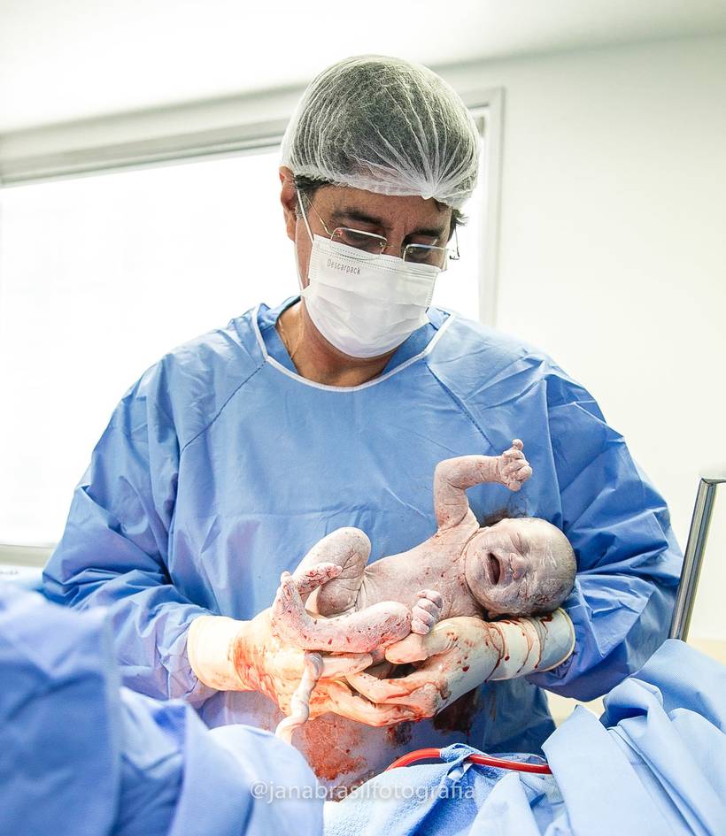 NASCIMENTO DA ISIS HDMU