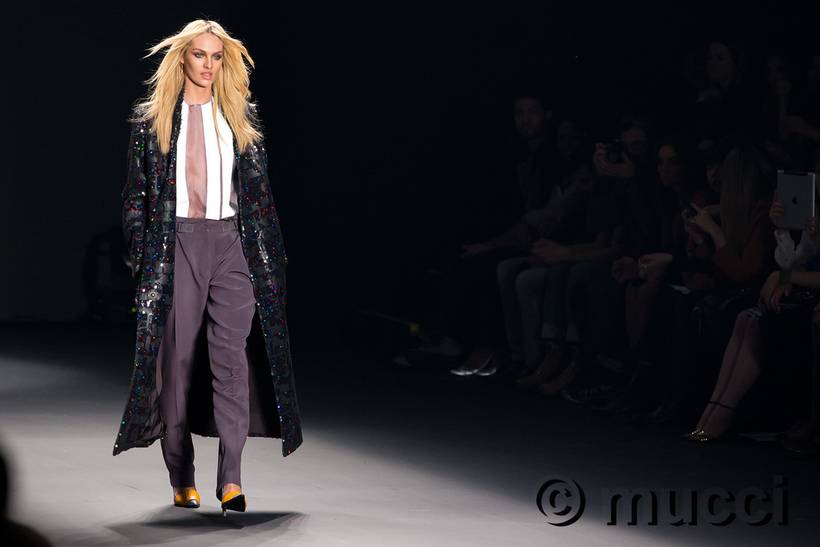 FASION SHOWS