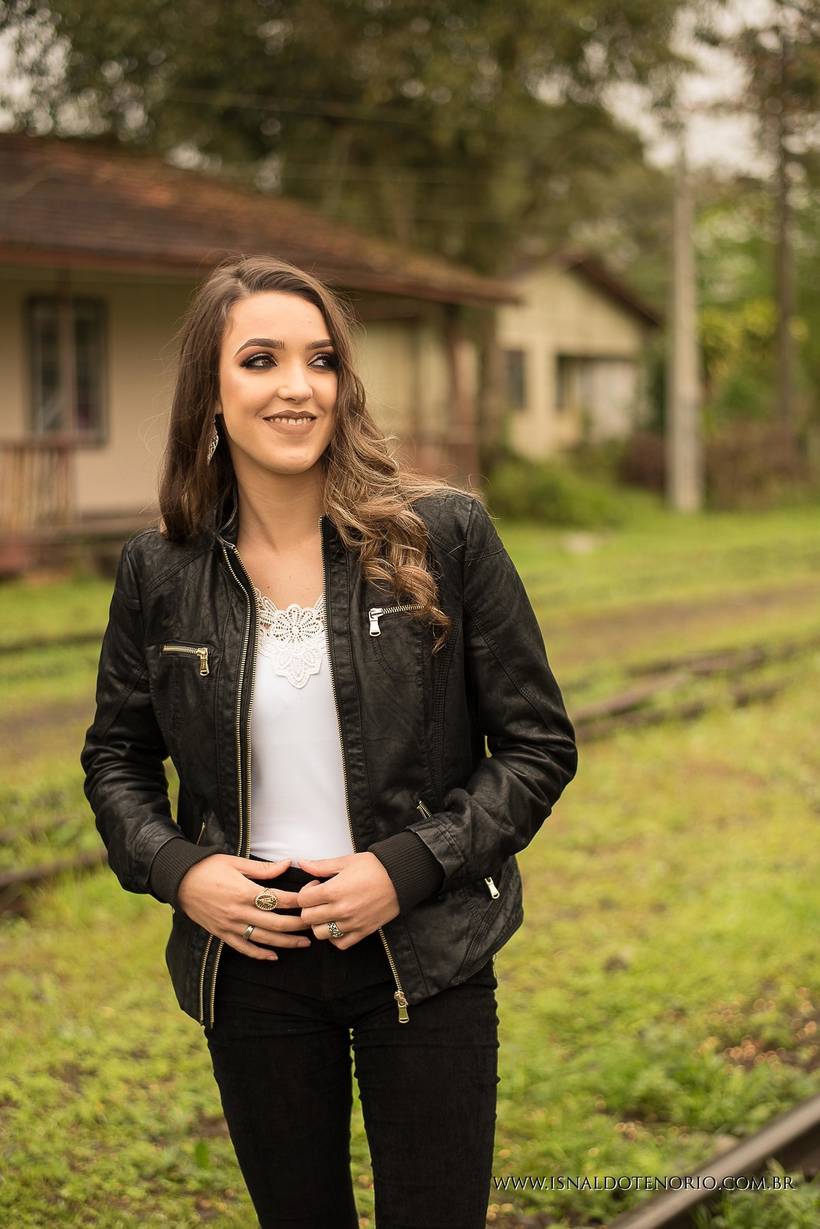 Bruna Ribeiro, ensaio