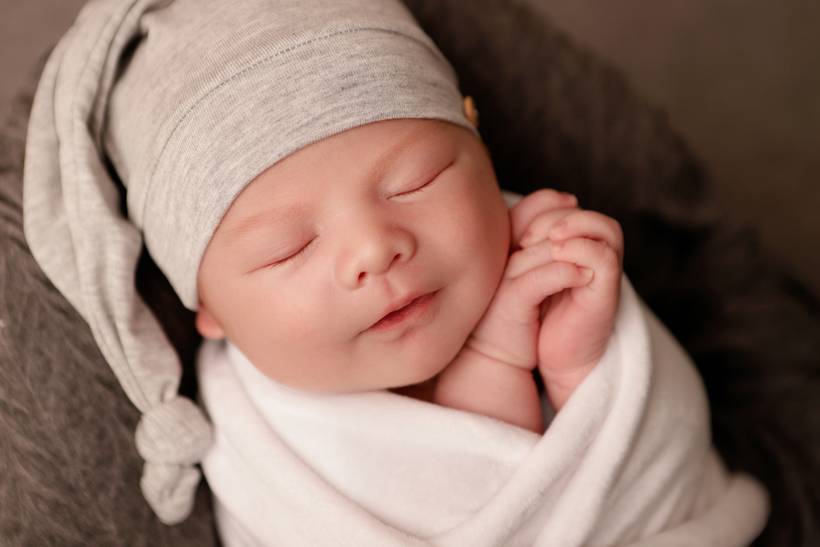 NEWBORN MENINO