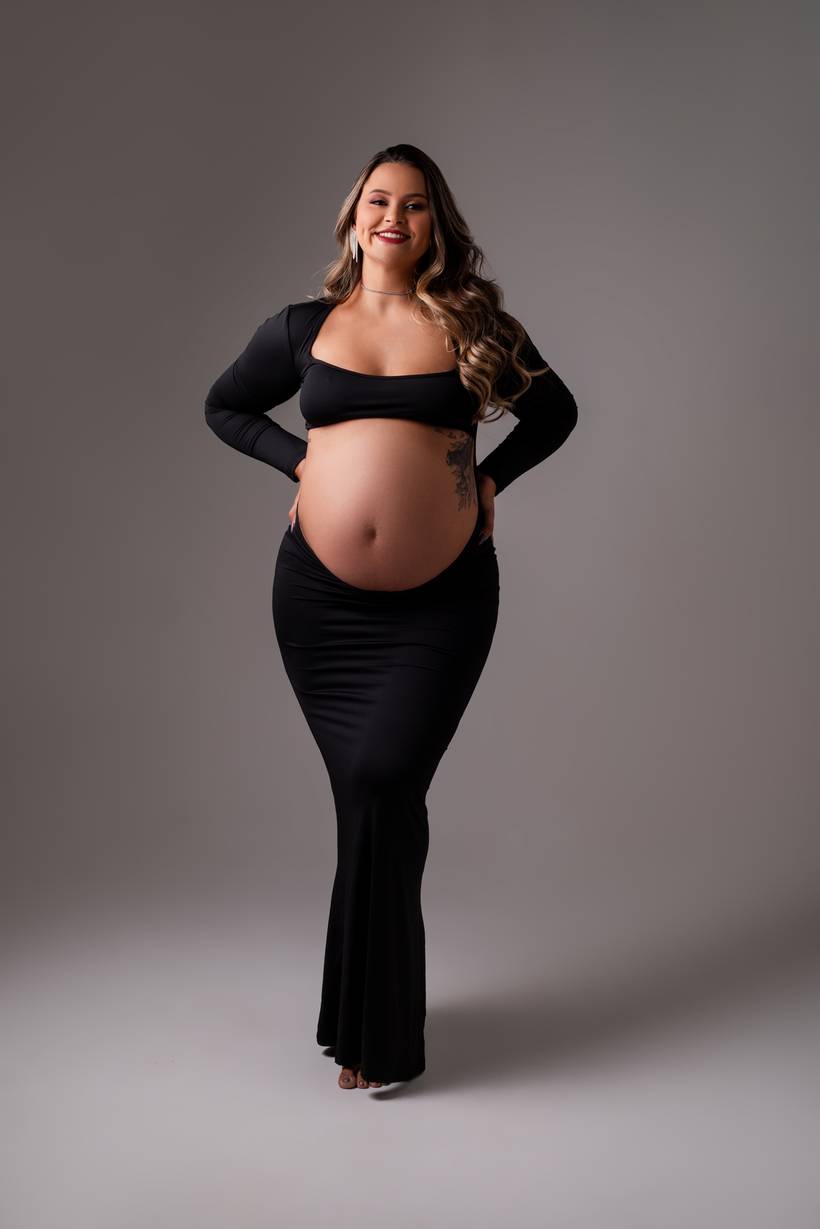 Vestido Preto - Abertura na Barriga