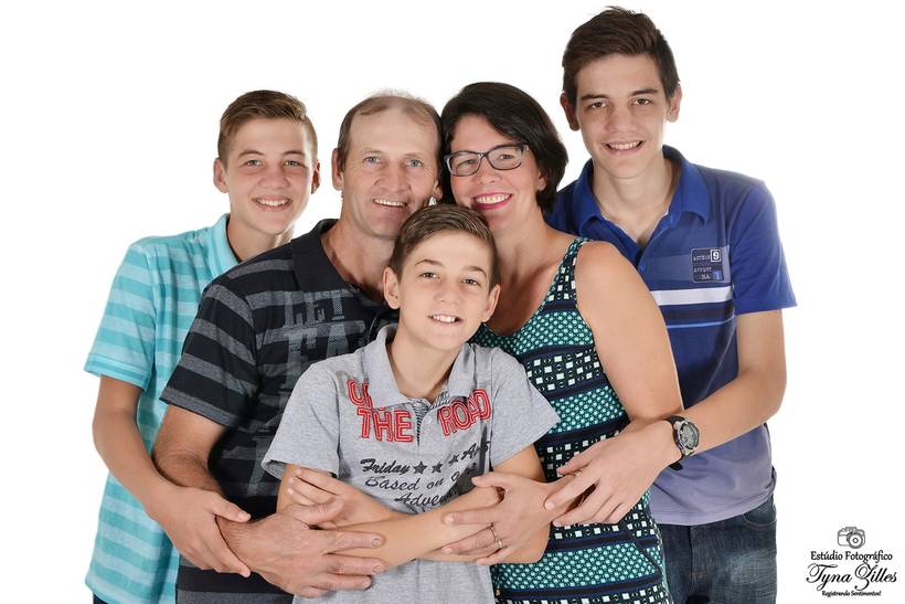 FAMÍLIAS