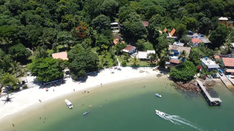 Praia da Estopa, Ilha de Jaguanum