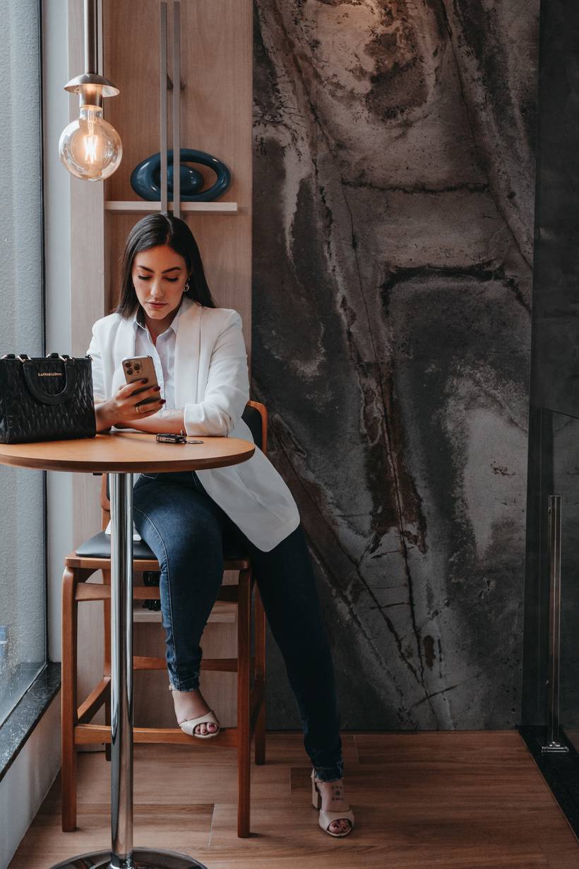 Ensaio foto para corretora de veículo Dani