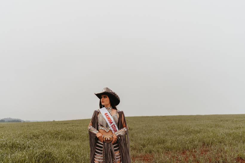 Ensaio feminino western country