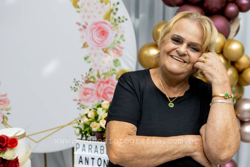 Antonia - 68 anos