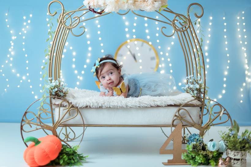 04 meses Meninas- Abrir Galeria