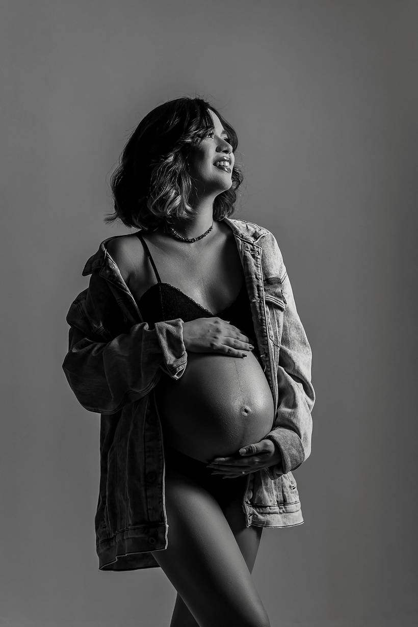 Karoline Ratis - GESTANTE